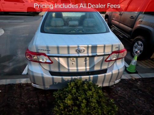 Classic Silver Metallic 2013 Toyota Corolla LE