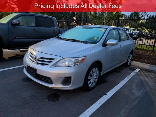 Classic Silver Metallic 2013 Toyota Corolla LE