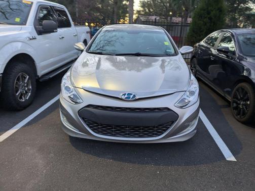 2013 Hyundai SONATA Hybrid Limited