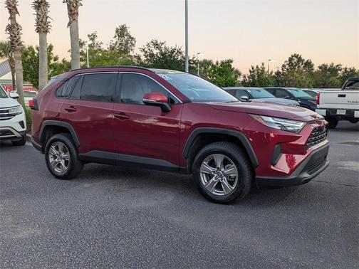 2022 Toyota RAV4 XLE
