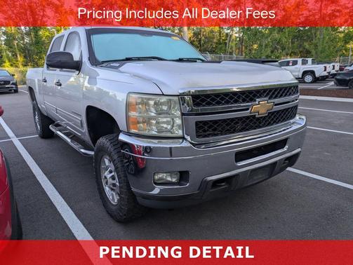 Sheer Silver Metallic 2011 Chevrolet Silverado 2500 LT