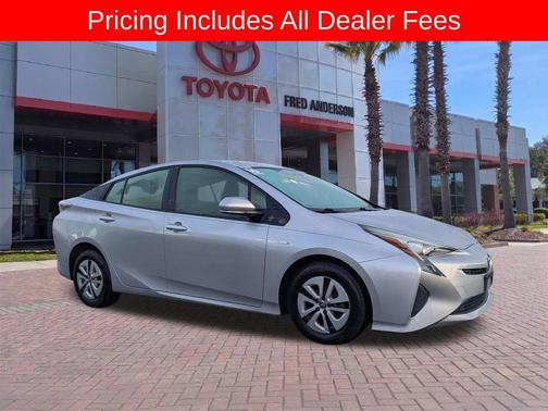 Classic Silver Metallic 2016 Toyota Prius Three