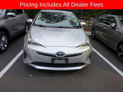 Classic Silver Metallic 2016 Toyota Prius Three