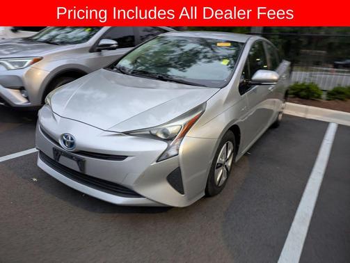 Classic Silver Metallic 2016 Toyota Prius Three