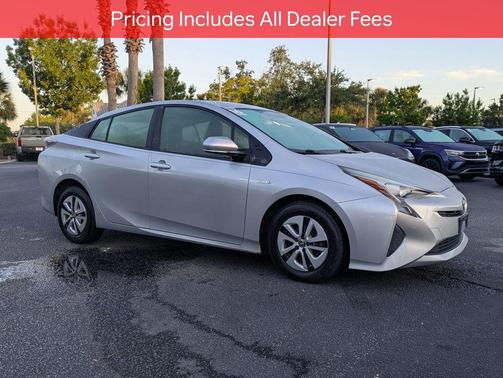 Classic Silver Metallic 2016 Toyota Prius Three