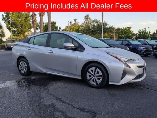 Classic Silver Metallic 2016 Toyota Prius Three