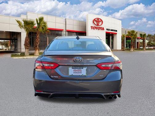 Predawn Gray Mica 2018 Toyota Camry SE
