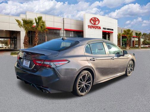 Predawn Gray Mica 2018 Toyota Camry SE
