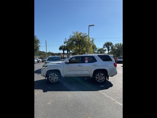 2025 Toyota 4Runner Hybrid Limited