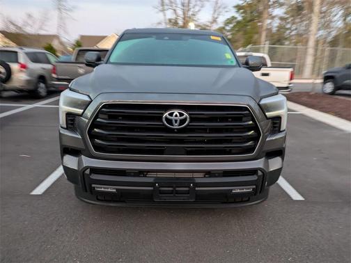 2024 Toyota Sequoia SR5