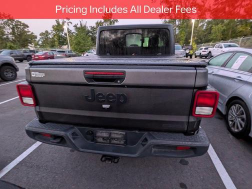 Granite Crystal Metallic Clearcoat 2020 Jeep Gladiator Sport S