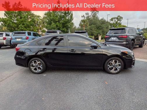 Aurora Black 2021 Kia Forte LXS