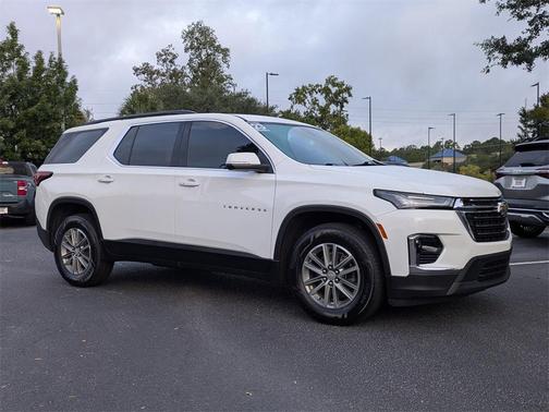 2023 Chevrolet Traverse LT Leather