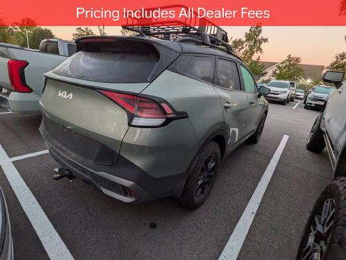 Jungle Green/Ebony Black Roof 2024 Kia Sportage S