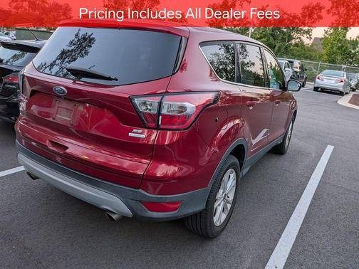 Ruby Red Metallic Tinted Clearcoat 2017 Ford Escape SE