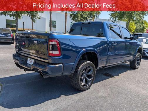 Patriot Blue Pearlcoat 2022 RAM 1500 Limited