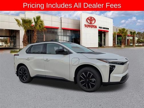 Wind Chill Pearl 2026 Toyota bZ XLE Plus