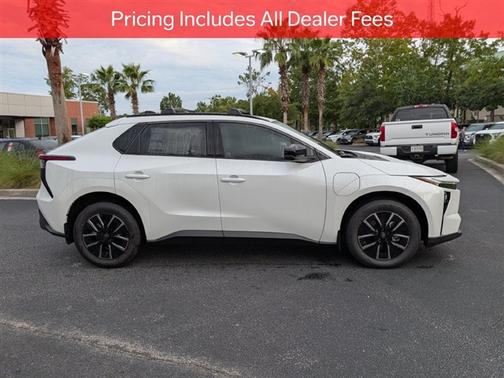 Wind Chill Pearl 2026 Toyota bZ XLE Plus
