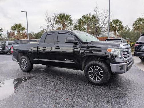 2017 Toyota Tundra SR5