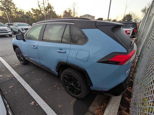 2024 Toyota RAV4 Hybrid SE