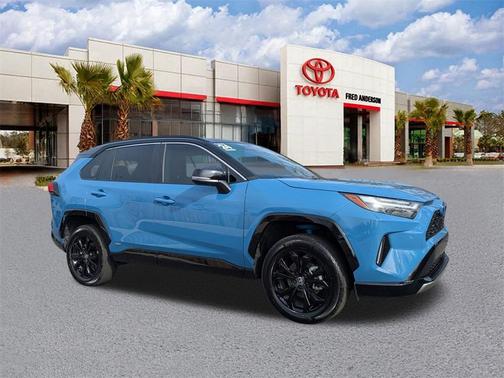 2024 Toyota RAV4 Hybrid SE