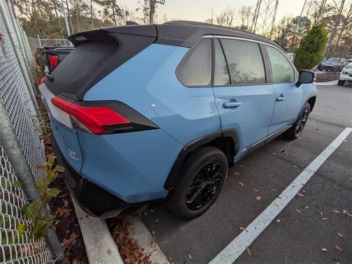 2024 Toyota RAV4 Hybrid SE