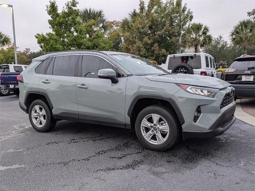 2021 Toyota RAV4 XLE