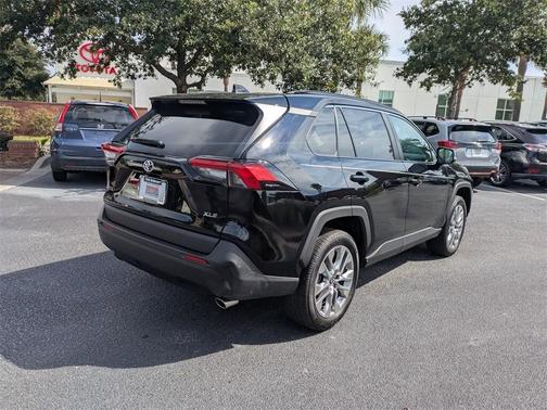 2024 Toyota RAV4 XLE Premium