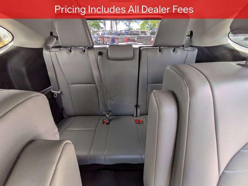 Celestial Silver Metallic 2023 Toyota Highlander XLE