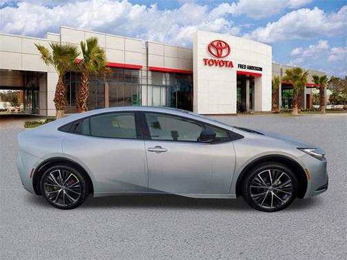 2024 Toyota Prius XLE