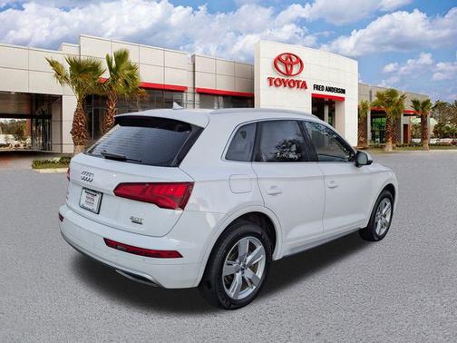 2018 Audi Q5 2.0T Tech Premium