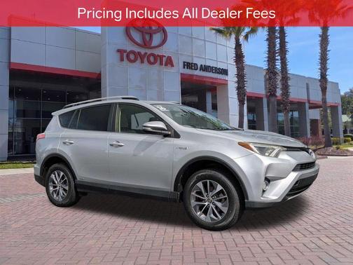 Classic Silver Metallic 2016 Toyota RAV4 Hybrid SE
