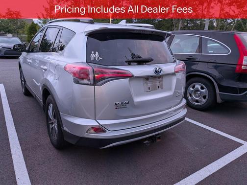 Classic Silver Metallic 2016 Toyota RAV4 Hybrid SE