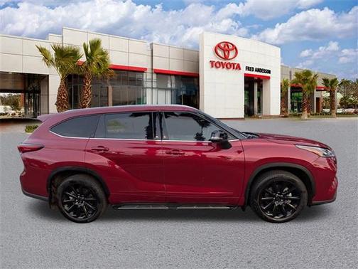 2022 Toyota Highlander Platinum