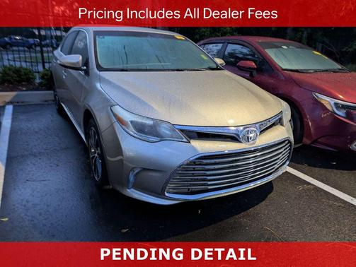 Creme Brulee Mica 2016 Toyota Avalon XLE
