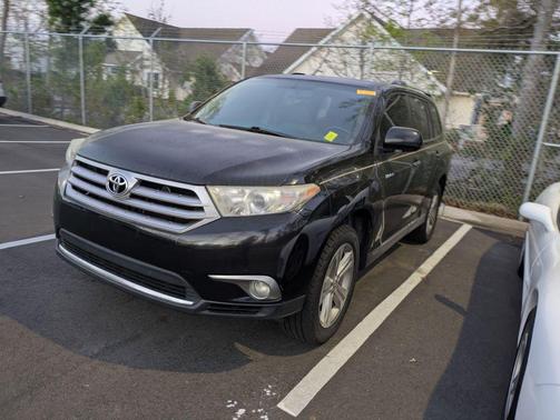 Black 2013 Toyota Highlander Limited