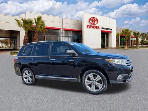 Black 2013 Toyota Highlander Limited