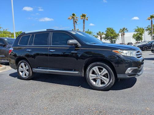 Black 2013 Toyota Highlander Limited