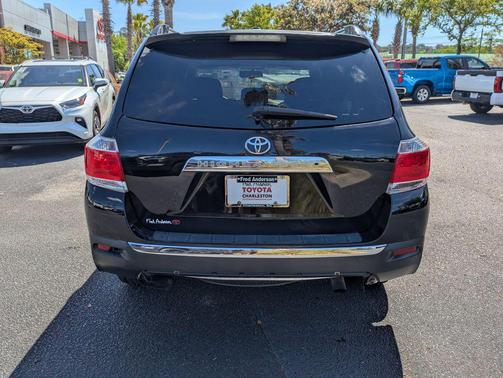 Black 2013 Toyota Highlander Limited
