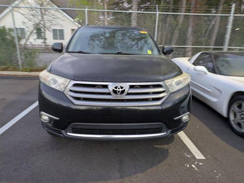 Black 2013 Toyota Highlander Limited
