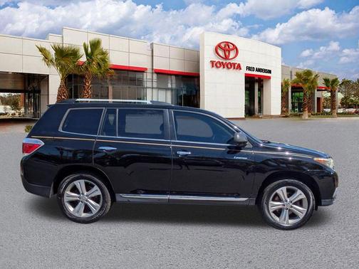 Black 2013 Toyota Highlander Limited