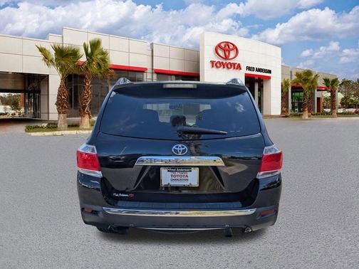Black 2013 Toyota Highlander Limited