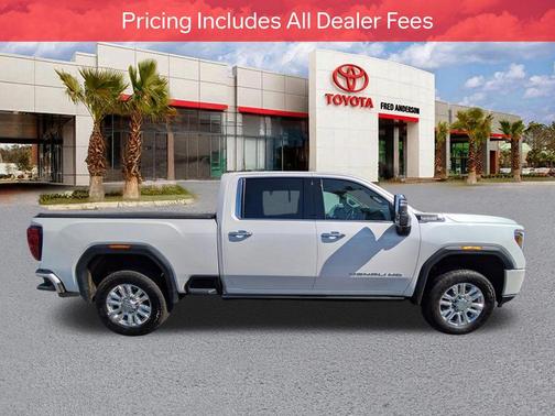 White Frost Tricoat 2022 GMC Sierra 2500 Denali