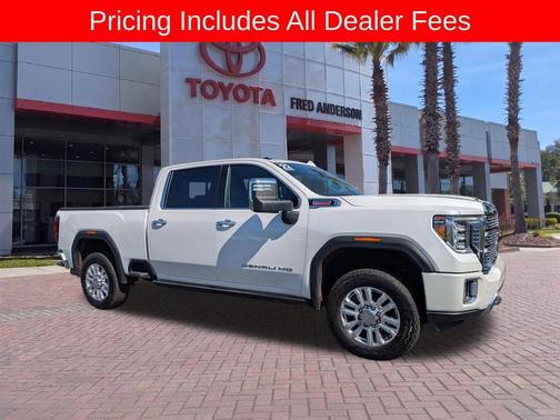 White Frost Tricoat 2022 GMC Sierra 2500 Denali