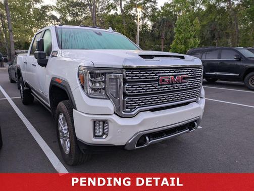 White Frost Tricoat 2022 GMC Sierra 2500 Denali