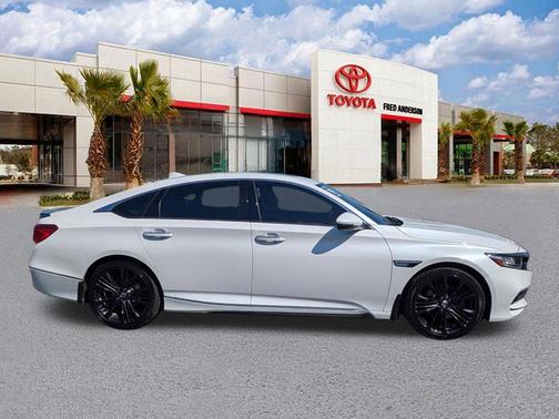 2019 Honda Accord Touring 2.0T