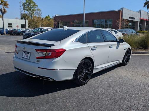2019 Honda Accord Touring 2.0T