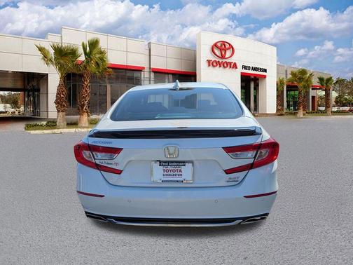 2019 Honda Accord Touring 2.0T