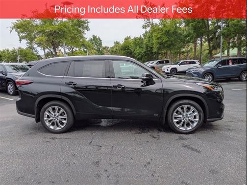 Midnight Black Metallic 2026 Toyota Highlander Hybrid Limited