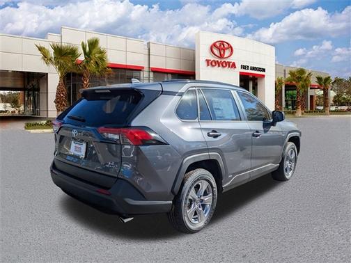 2025 Toyota RAV4 Hybrid LE